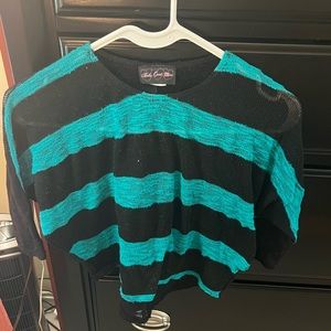 Women’s cropped shirt